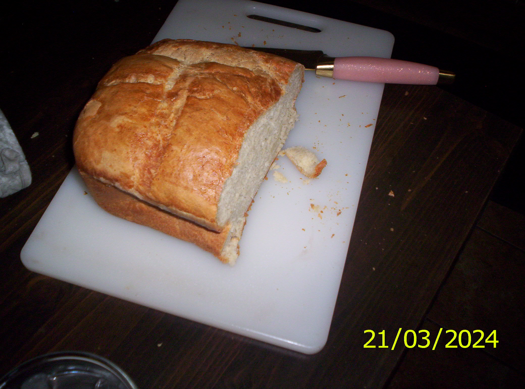 Another picture of the same bread, this time with more light from the camera's flash.